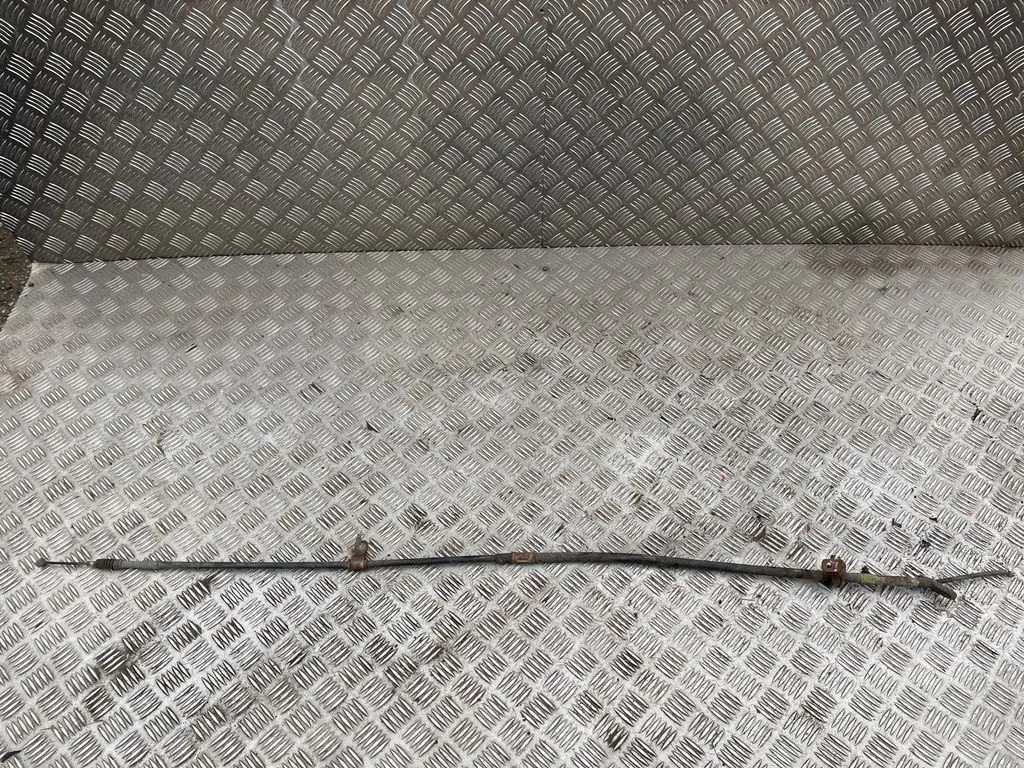 Handbrake/parking brake wiring cable – Toyota RAV 4 (XA20) (2000-2005)