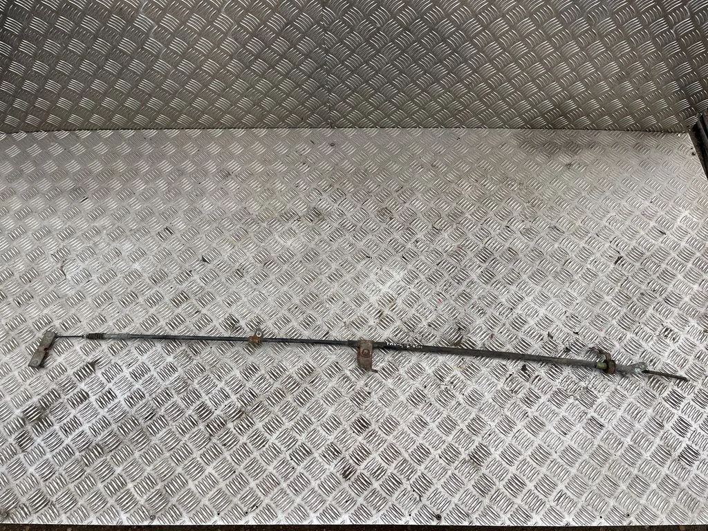 Handbrake/parking brake wiring cable – Toyota RAV 4 (XA20) (2000-2005)