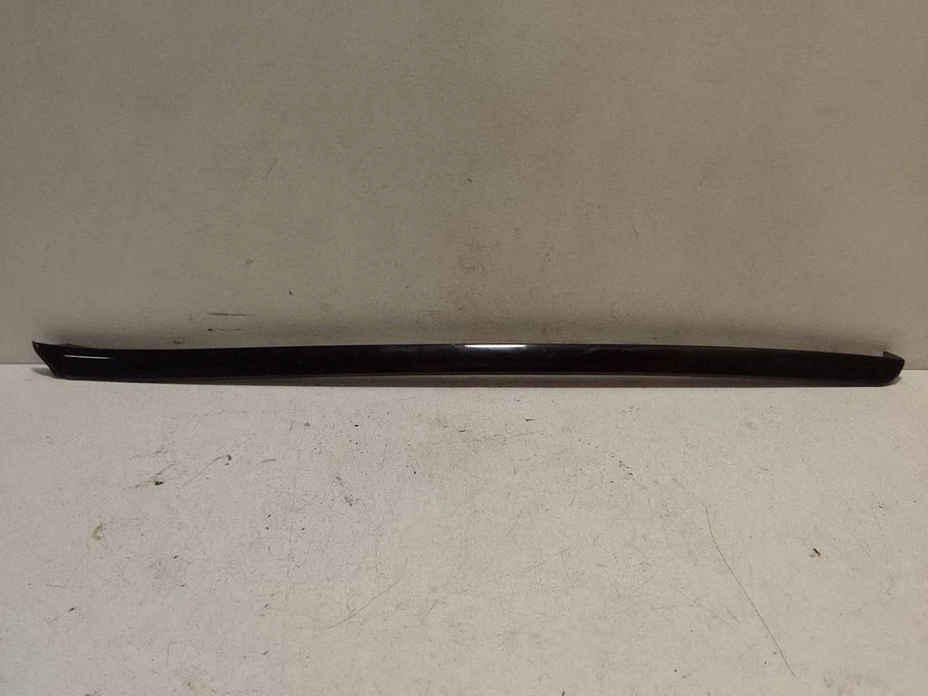 Listwa szyby przedniej – Volvo XC60 (2014-2016)