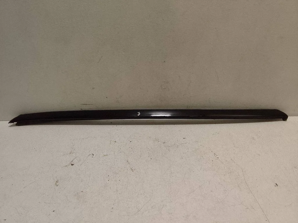 Listwa szyby przedniej – Volvo XC60 (2014-2016)