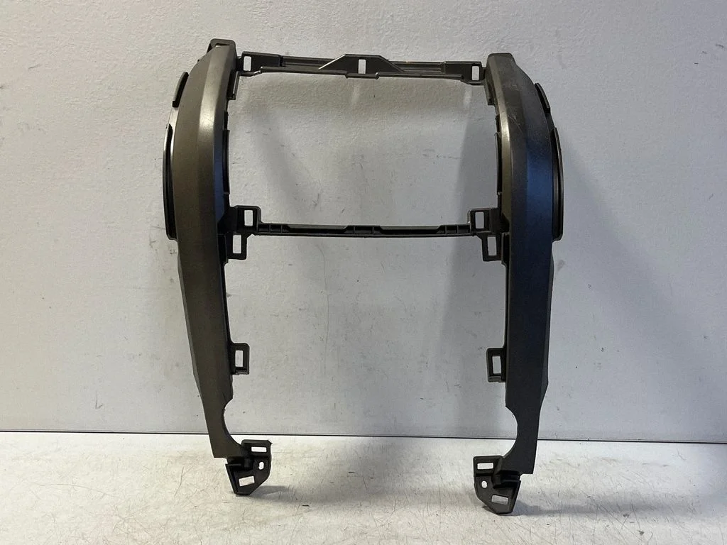 Raadio/navigatsiooni viimistlus – Honda CR-V (2007-2012)