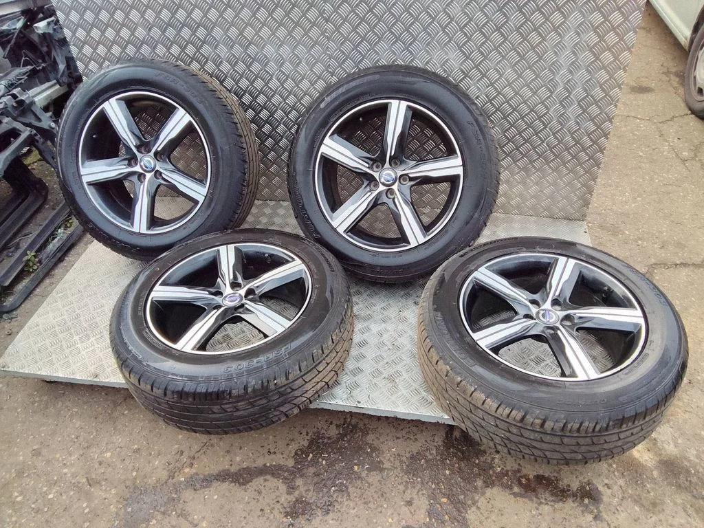 R18 alloy rim – Volvo XC60 (2014-2016)