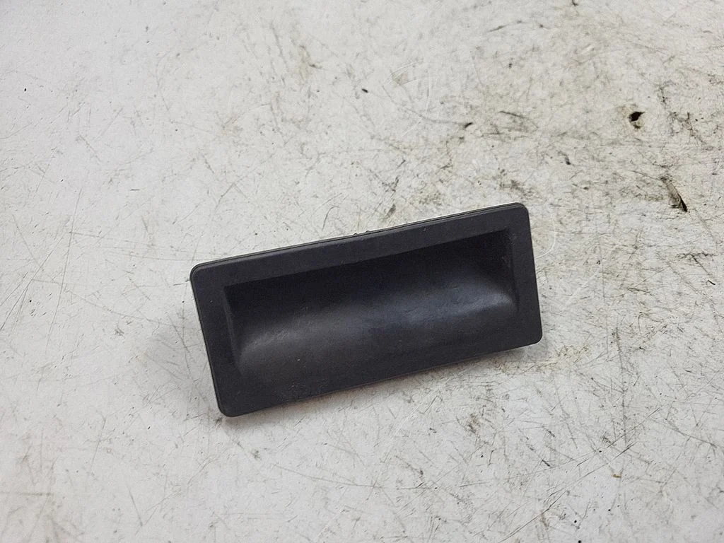 Tailgate/trunk/boot exterior handle 5N0827536B