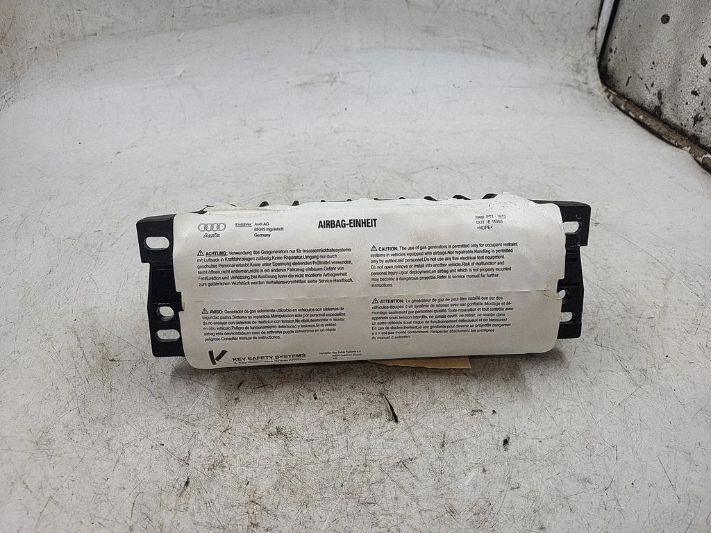 Passenger airbag J72K015222