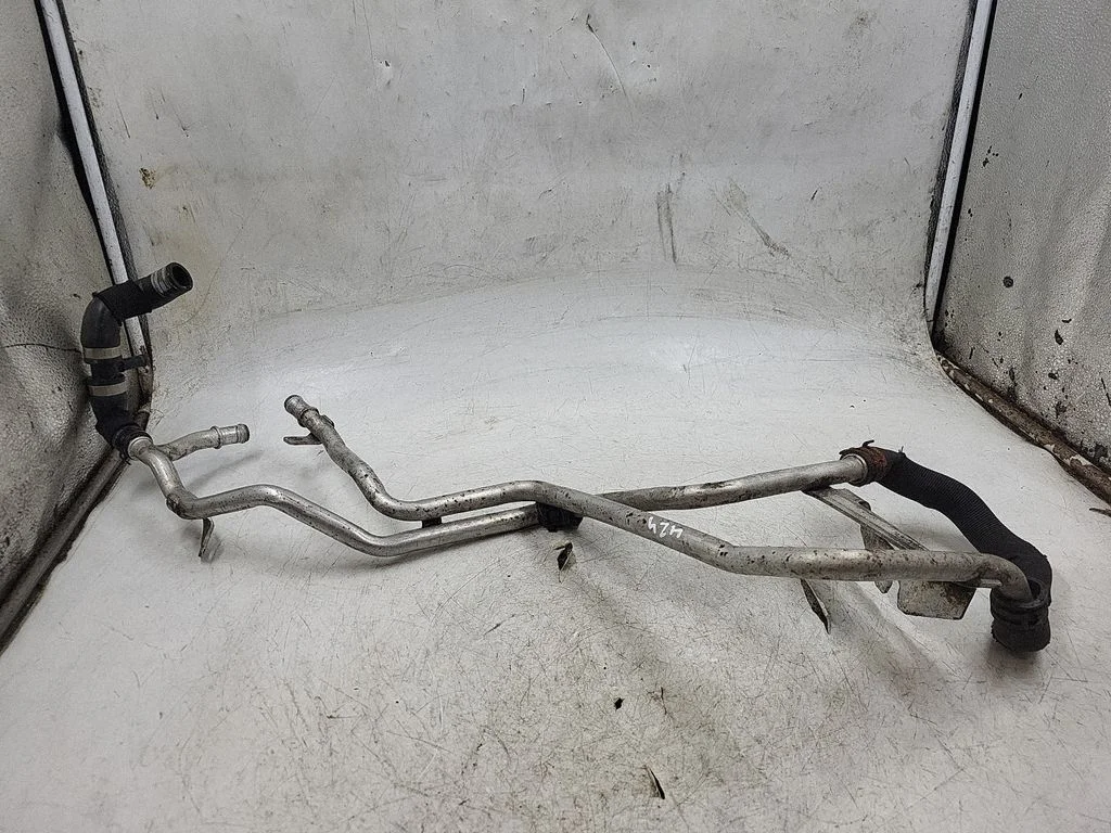 Engine coolant pipe/hose