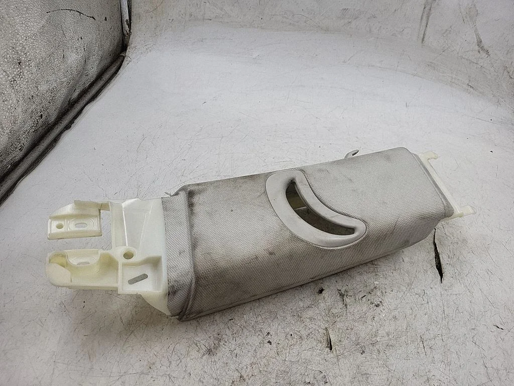 (B) pillar trim (top) 8T0867243A