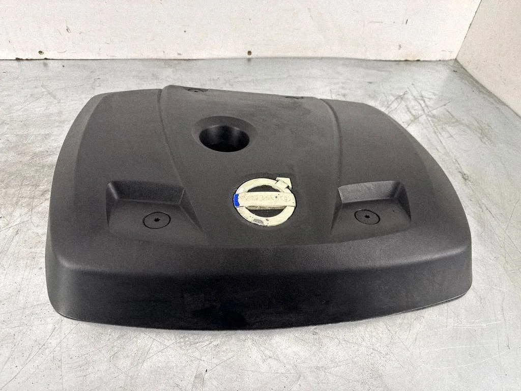 Engine cover (trim) 31368626