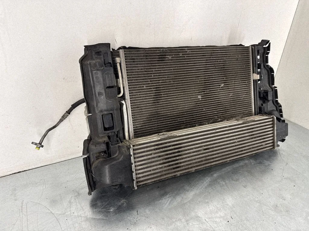 Radiator set 31338236