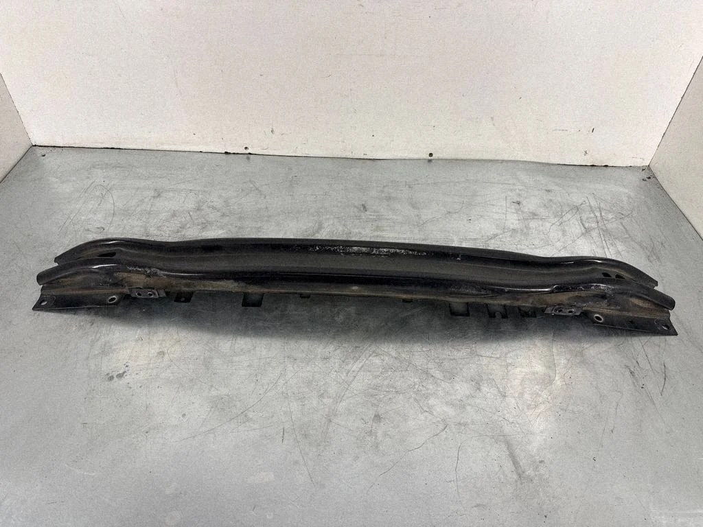 Front bumper cross member 30754663