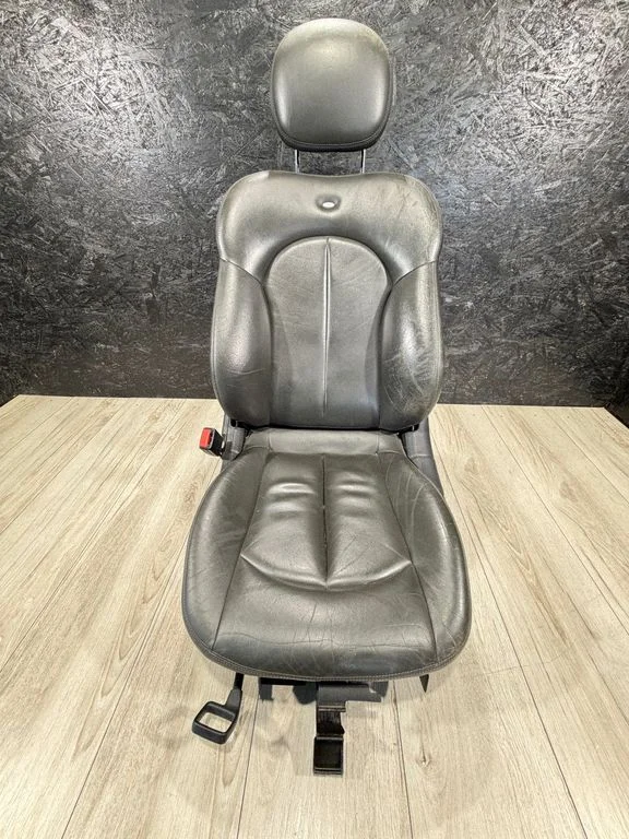 Fotel kierowcy – Mercedes-Benz Klasa CLK A209 C209 (2002-2009)