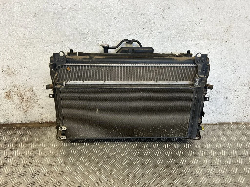 Chłodnice – komplet 4221354093 – Toyota Mirai (2015-2020)