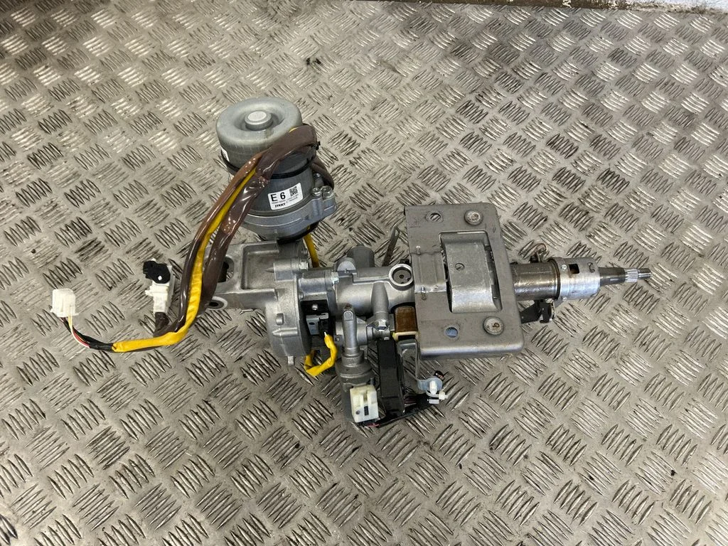 Wałek kierownicy 8096062010 – Toyota Mirai (2015-2020)