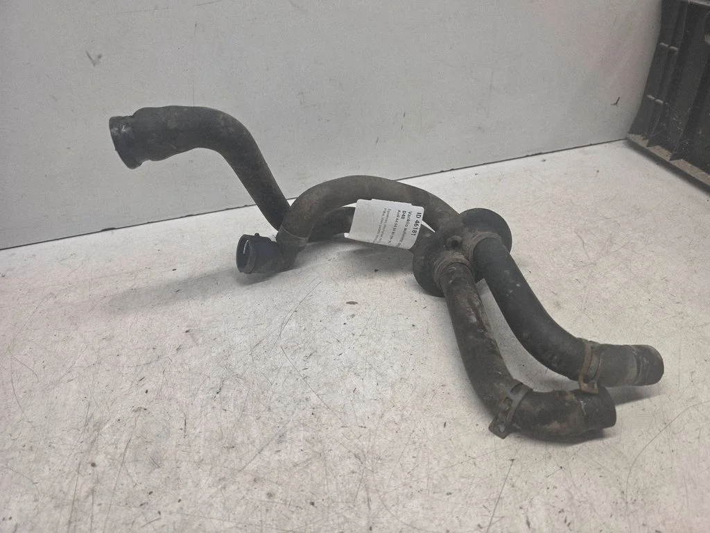 Engine coolant pipe/hose – Audi A4 S4 B5 8D (1994-1999)