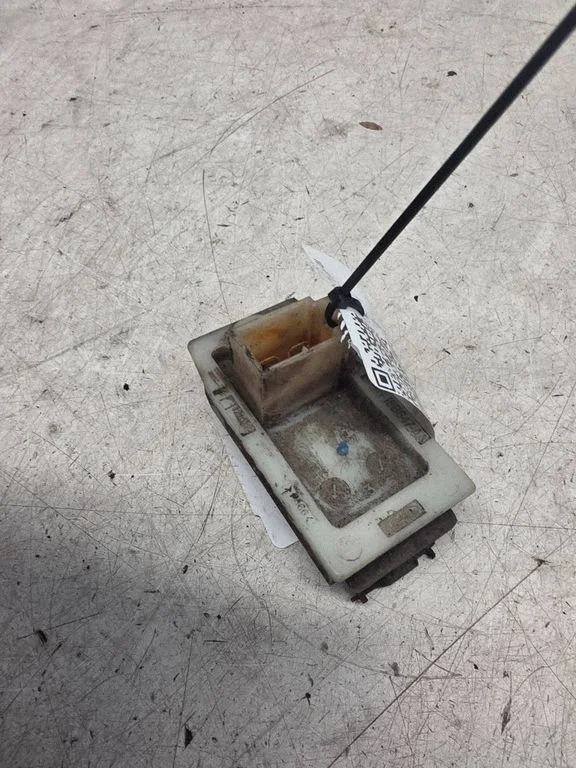 Heater blower motor/fan resistor XS4H18B647AA