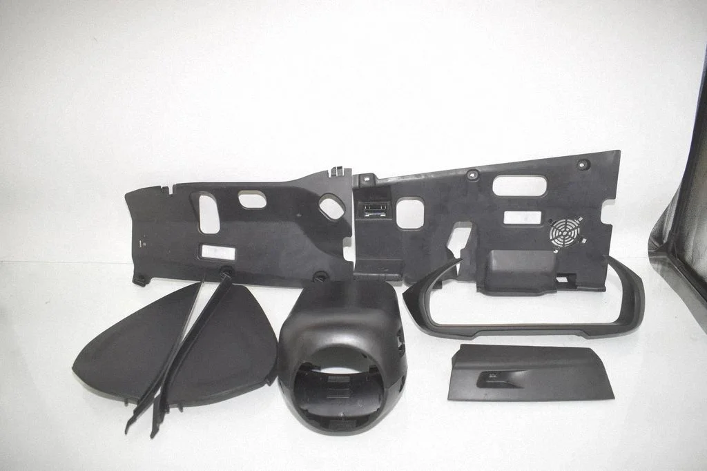 Dashboard trim 6814701