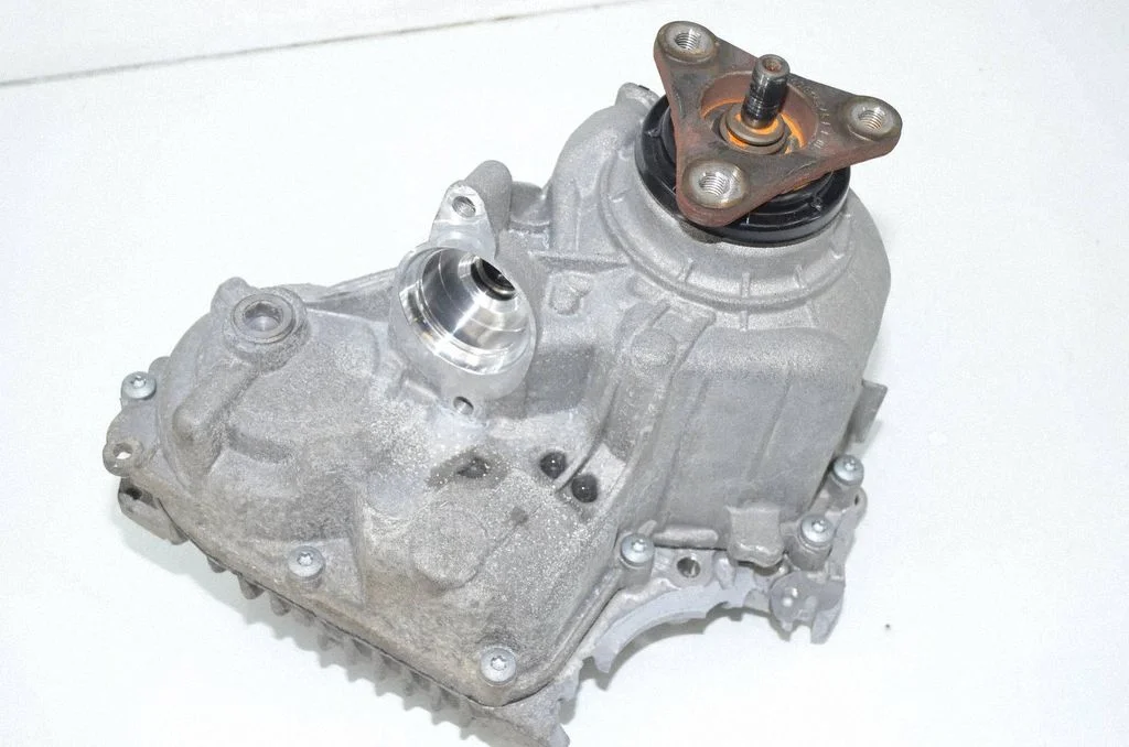 Gearbox transfer box case – BMW 5 Series G30 G31 G38 (2016-)