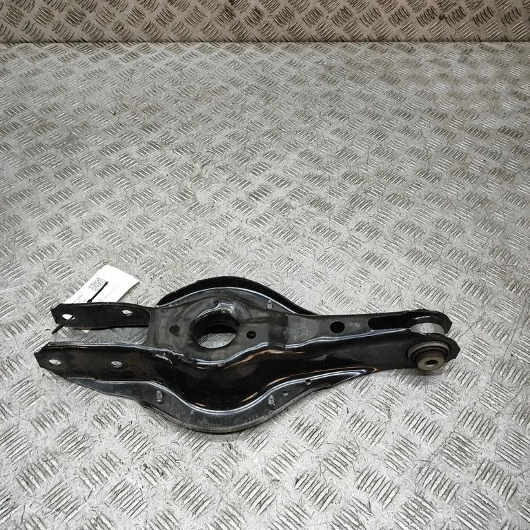 Tagumine ülemine õõtshoob 6884694