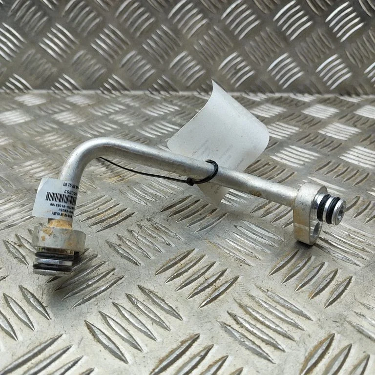 Przewody klimatyzacji EM2EU8108310B