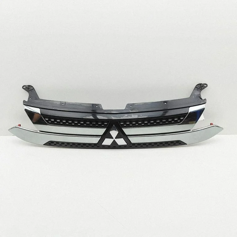 Front grill 7450B319