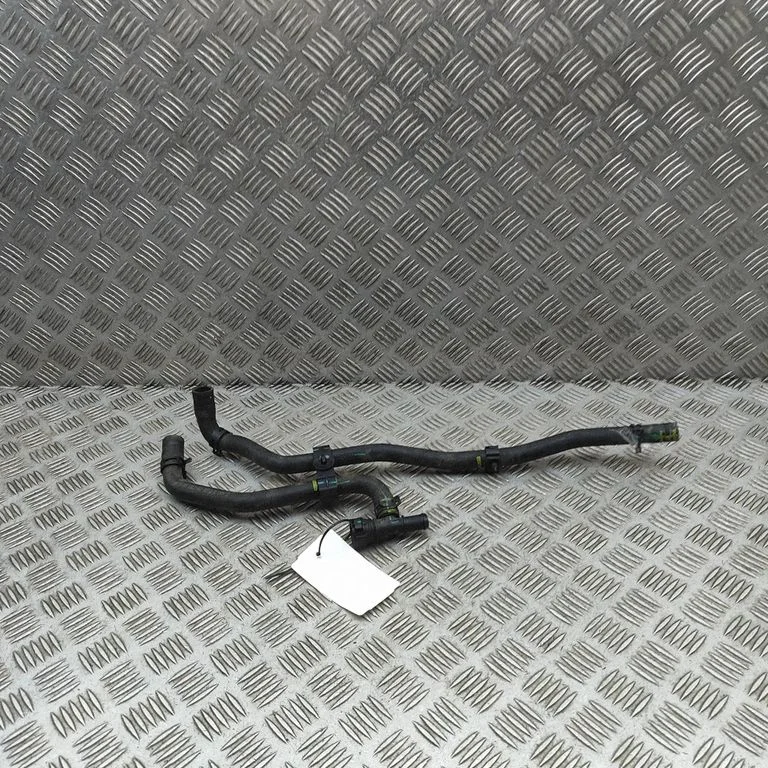 Motora dzesēšanas caurule (-es)/šļūtene (-es) 8032170BG01