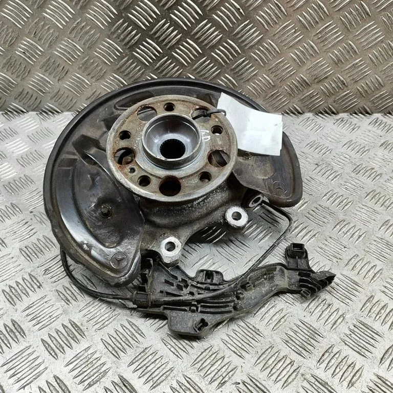 Rear wheel hub A2053500241