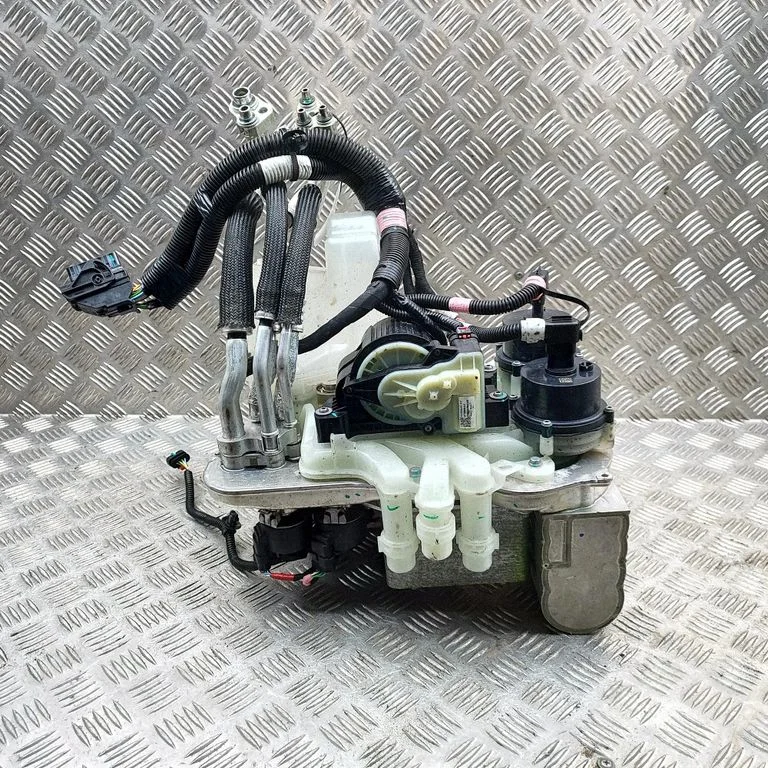 Hibrīda/elektromobiļa akumulatora dzesētājs (ventilators) 162670100D