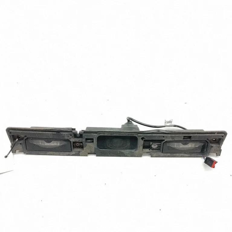 Trunk door license plate light bar CK52404C42AA