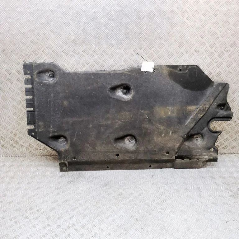 Sānu dibena aizsargs 8S0825201A