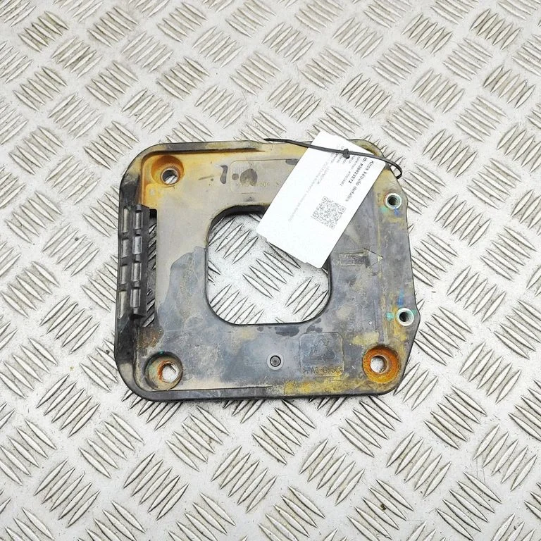 Akumulatora kārba 8081002BA01
