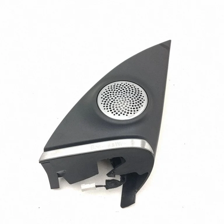 Skaļrunis (-ņi) priekšējās durvīs 9350327
