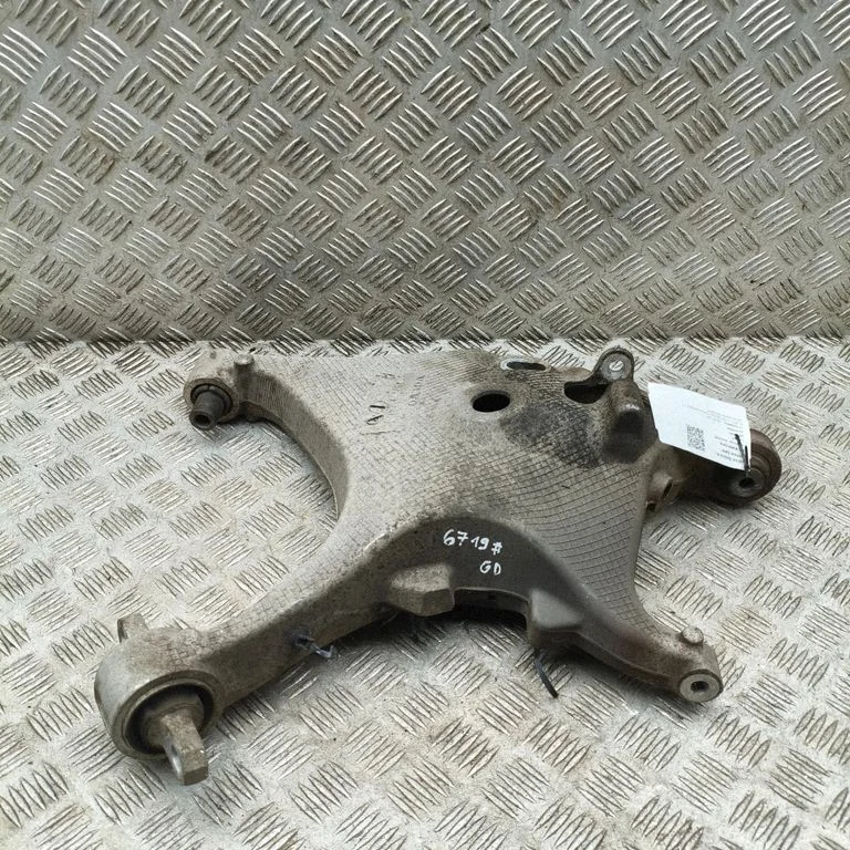 Aizmugurējā svira (dakša) 32292408