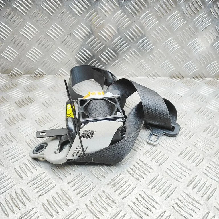 Rear seatbelt 733600K360C0