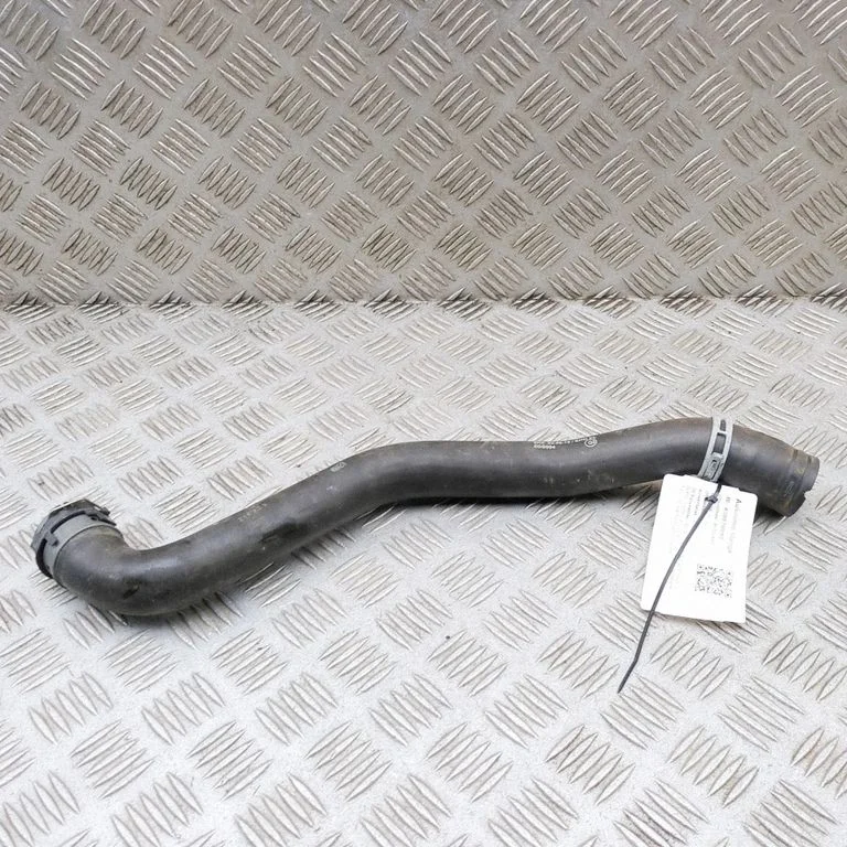 Mootori jahutusvedeliku toru / voolik A2475010982