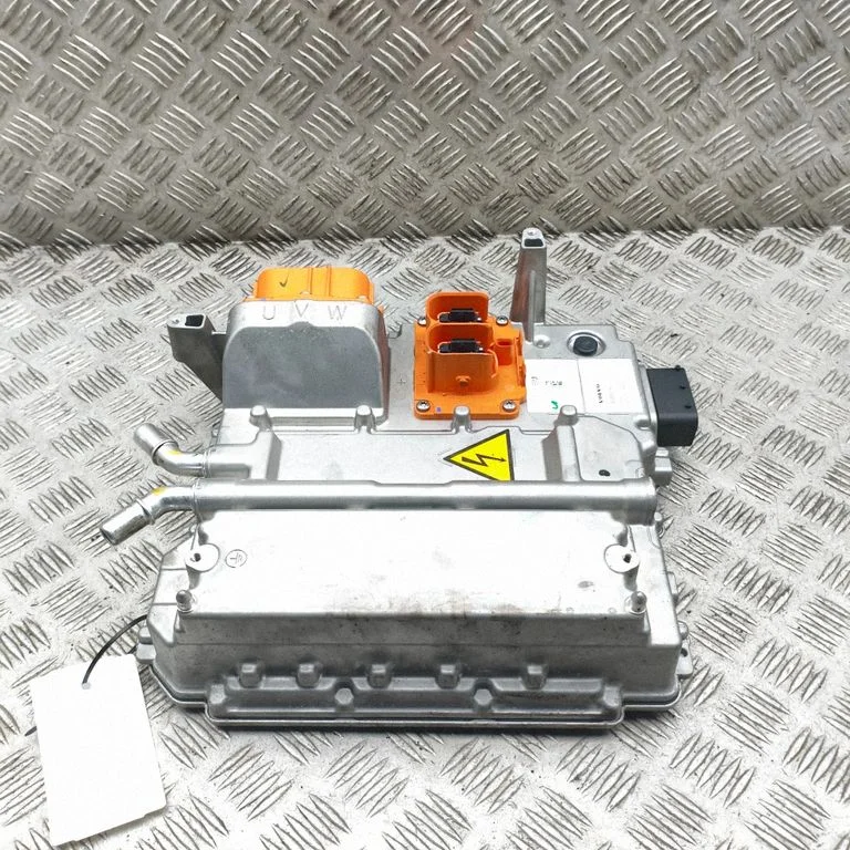 Voltage converter inverter – Volvo S90, V90 (2016-)