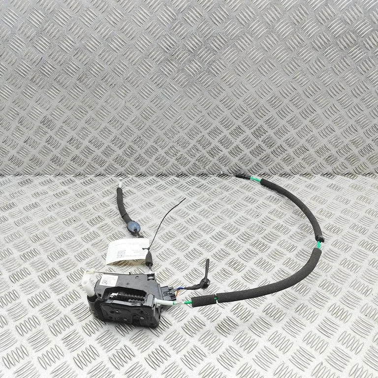 Esiukse lukk LPBA6504AA