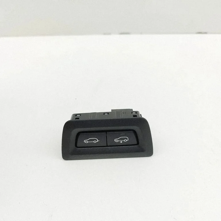 Tailgate/boot open switch button – BMW X5M G05 F95 (2019-)