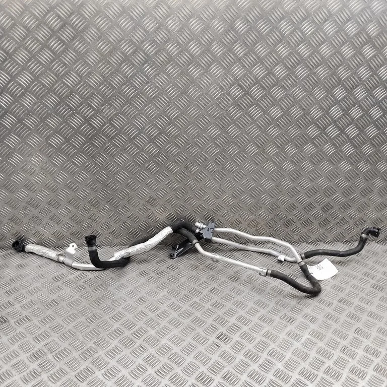 Engine coolant pipe/hose – BMW XM (2022-)