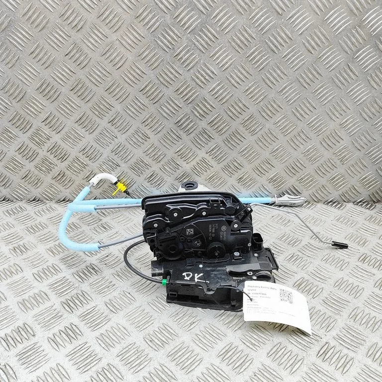 Priekšējā slēdzene (pie roktura) – BMW X5M G05 F95 (2019-)