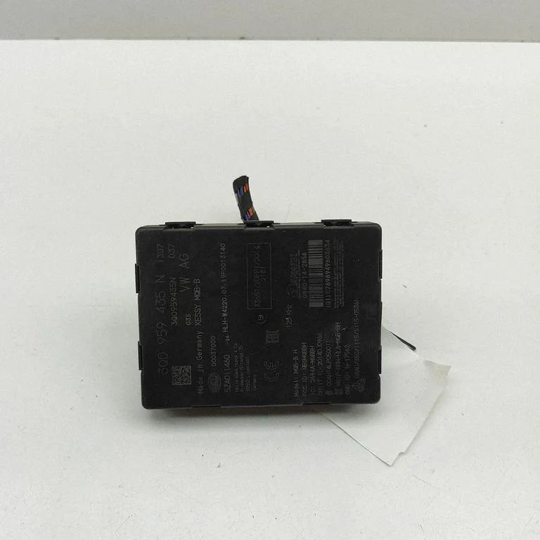 Bezatslēgas sistēmas KESSY (keyless) vadības bloks/modulis – Volkswagen Polo VI (2017-)