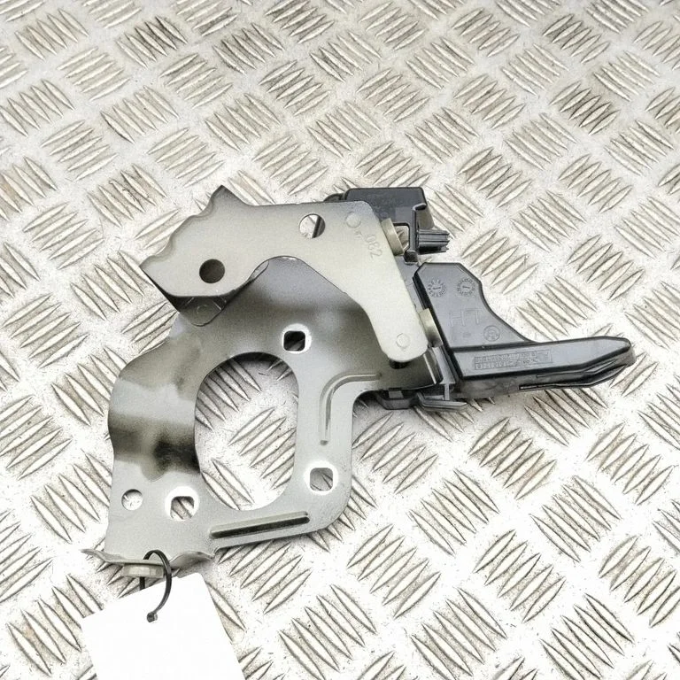 Poritiiva kinnitusklamber 5A07DF1