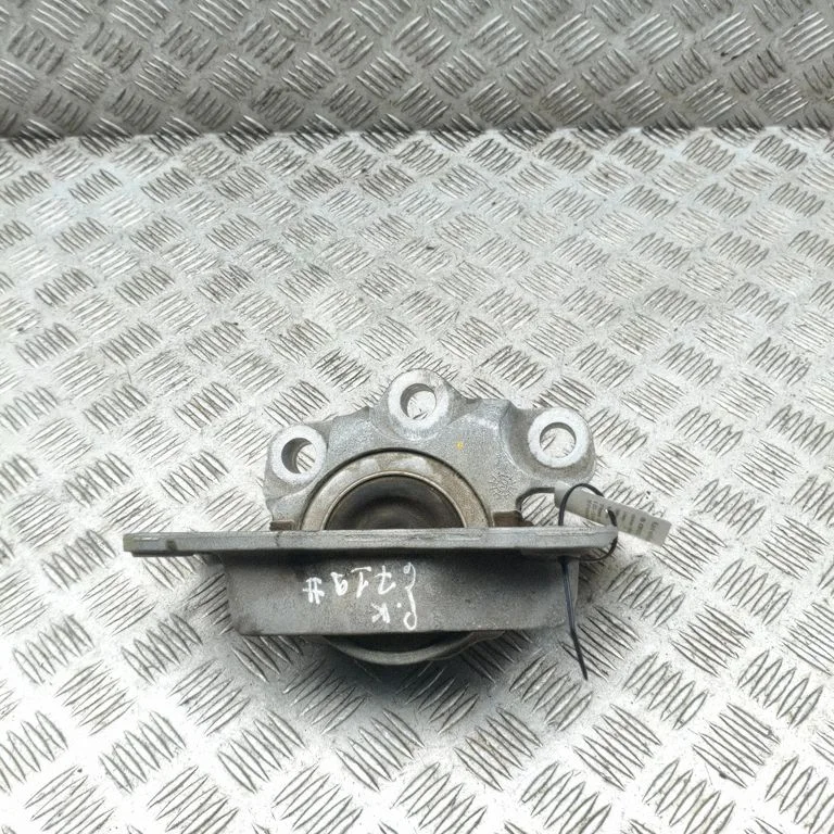 Dzinēja spilvens 32255205