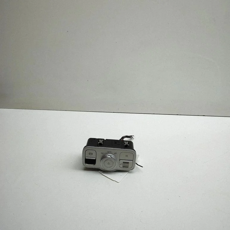 Light switch A1679059804