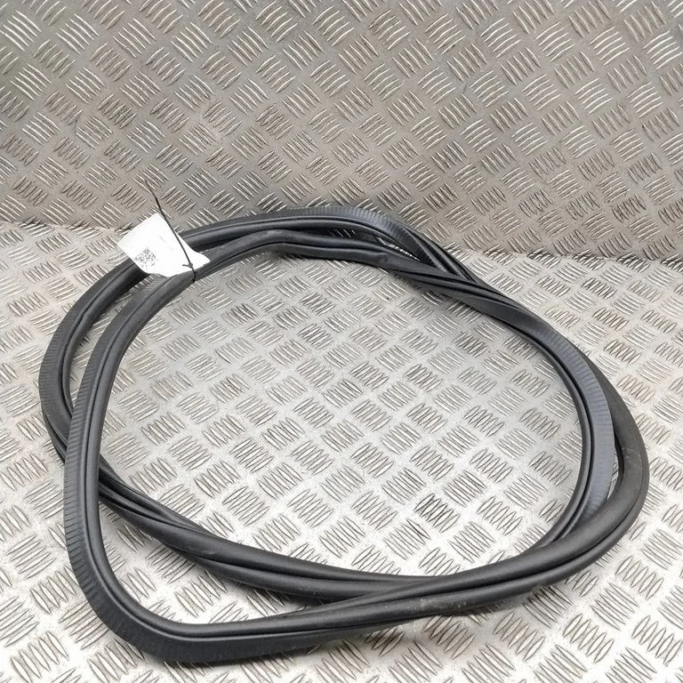 Rubber seal rear door – BMW XM (2022-)