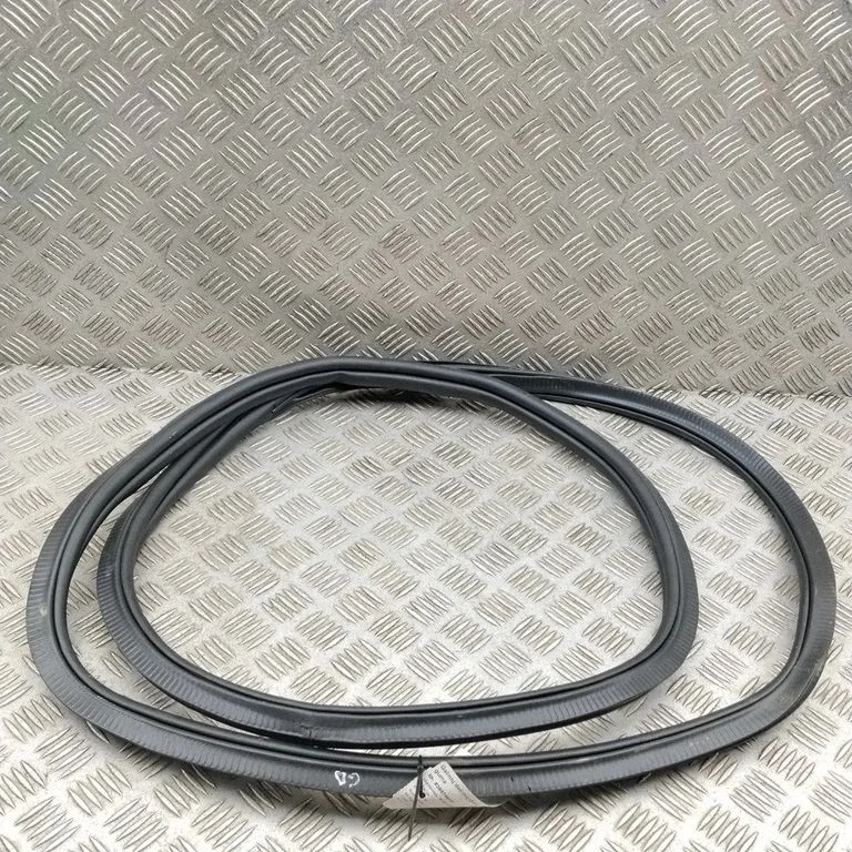 Rubber seal rear door – BMW XM (2022-)