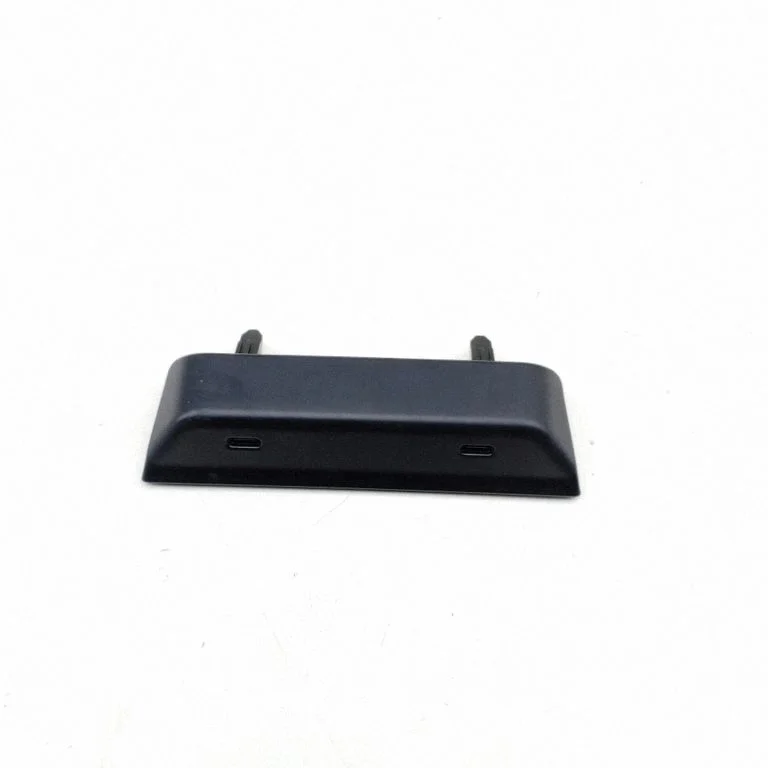 USB-pesa – Tesla Model 3 Highland (2024-)