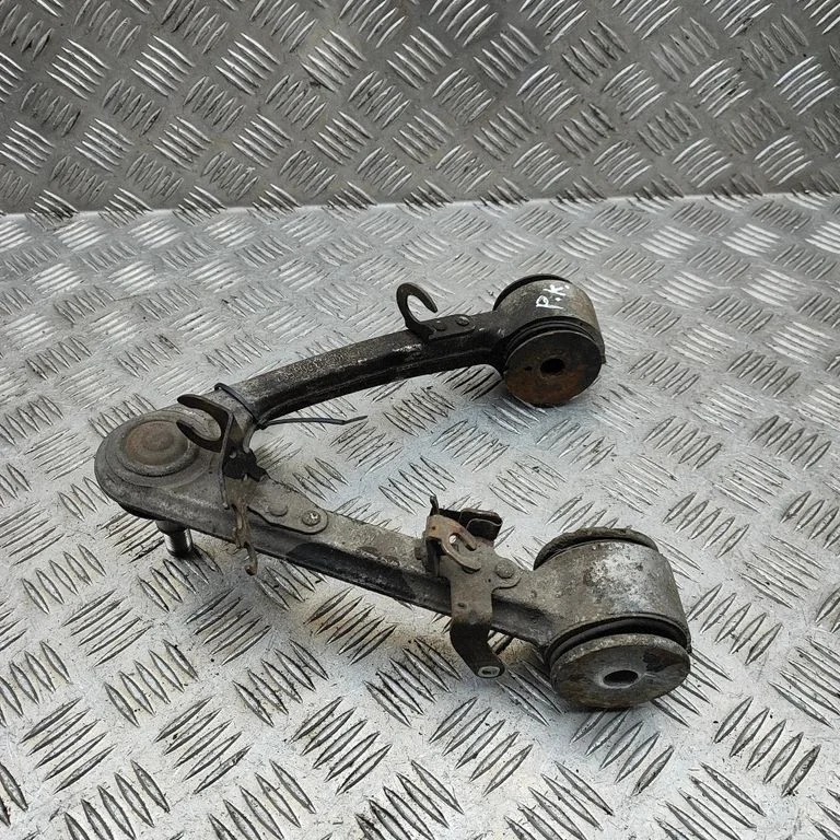 Front lower control arm/wishbone 3206582