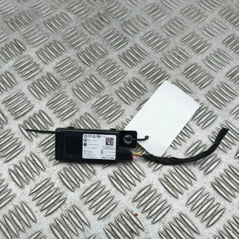 Võtmeta süsteemi KESSY (keyless) juhtplokk/moodul 178058000E