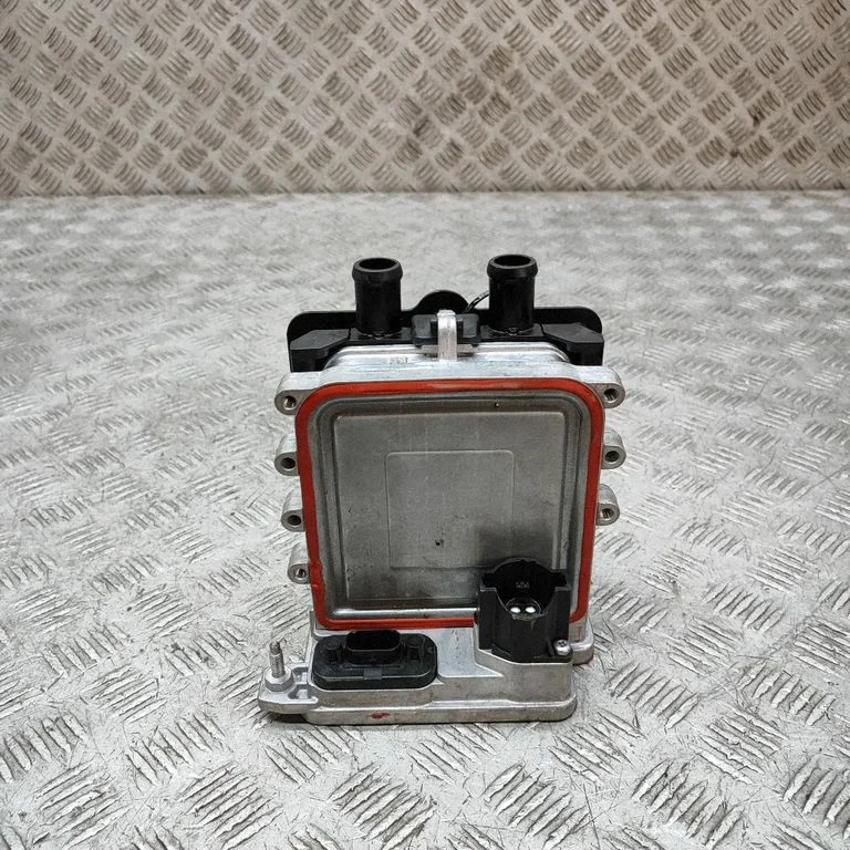 Hübriid-/elektriauto aku jahutusventilaator A0008358403