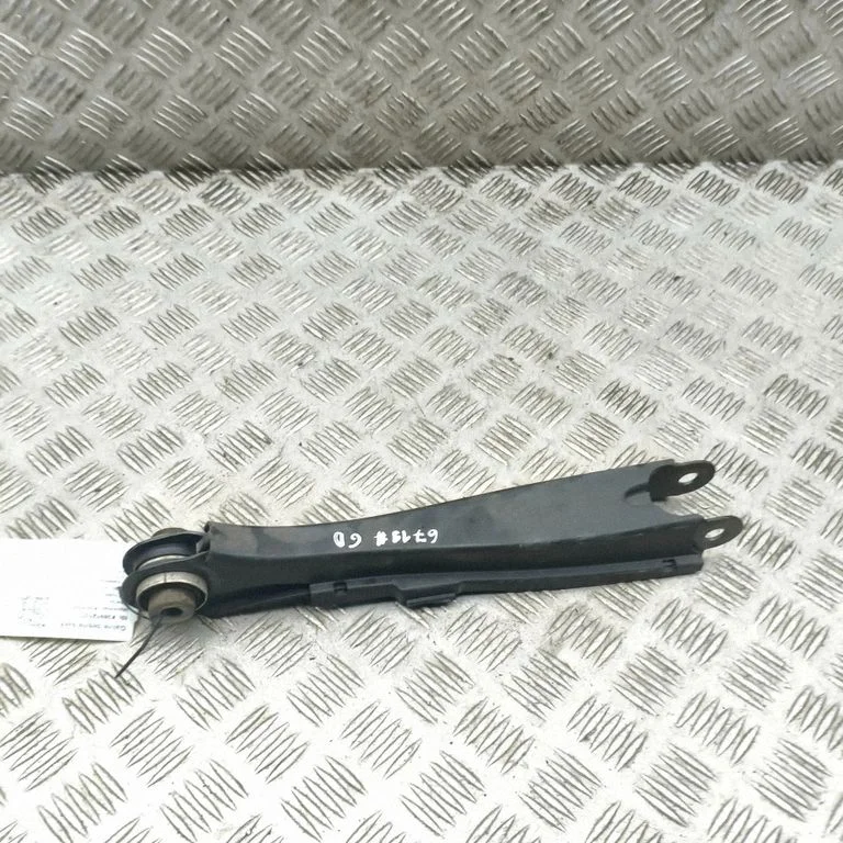 Aizmugurējā svira (dakša) 31387207