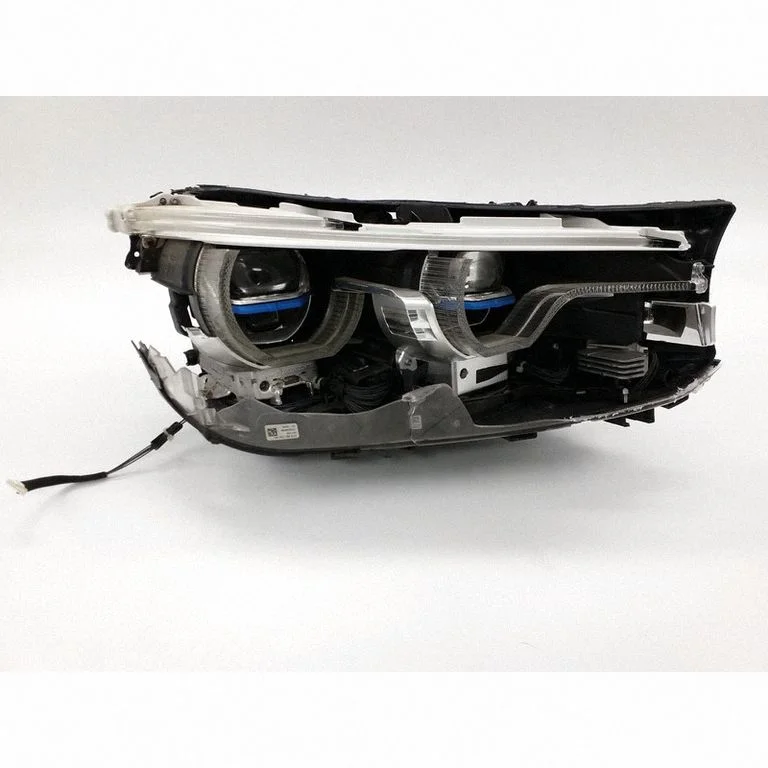 Headlight/headlamp 7483250